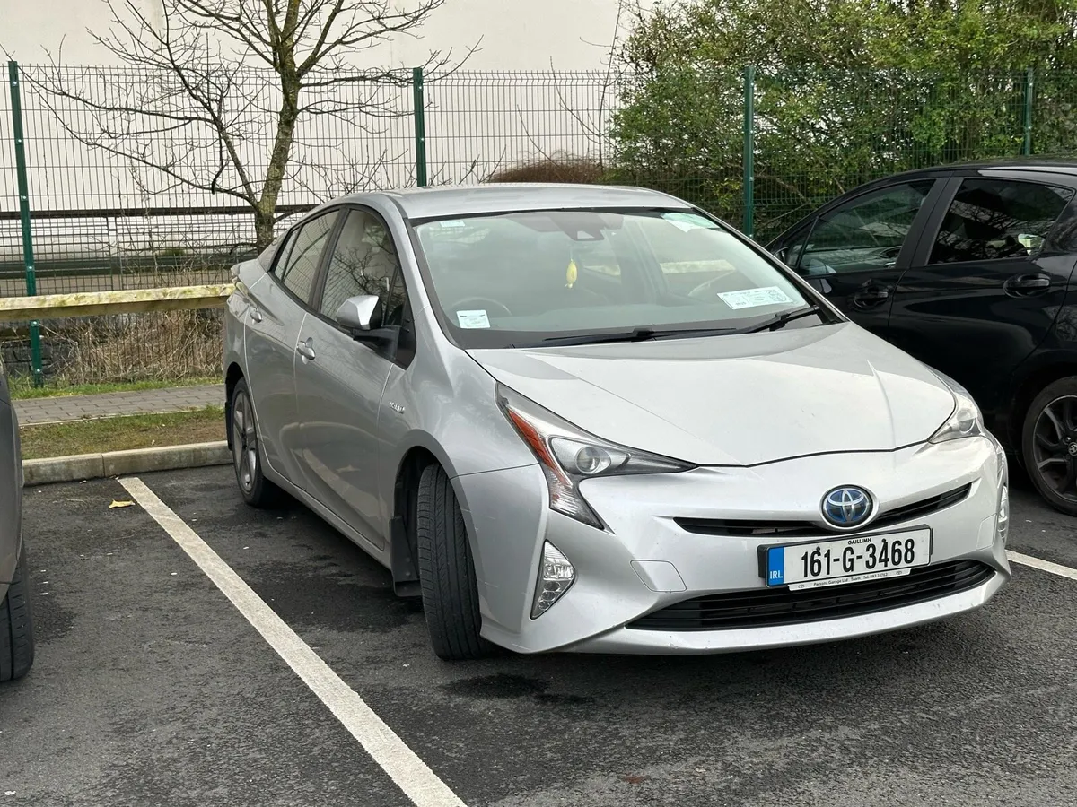 Toyota Prius 2016 Luxury Package FULL+FULL - Image 2