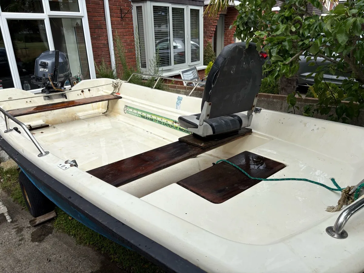 13 foot dory - Image 1