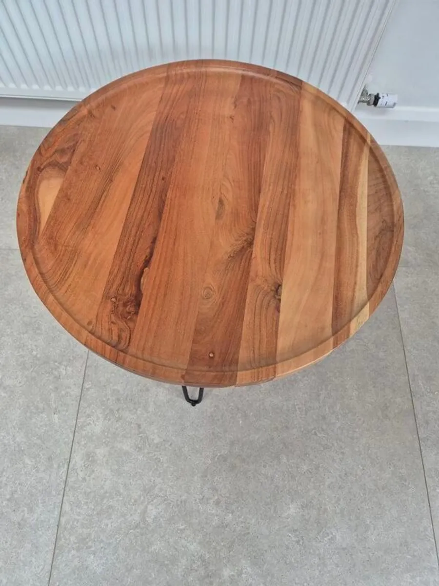 Solid wood coffee table - Image 1