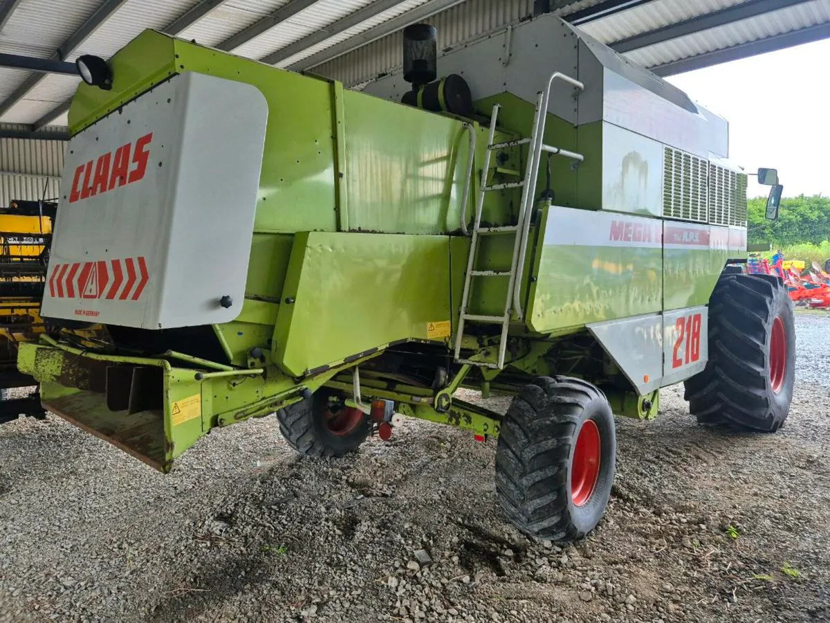 Claas Dominator Mega 218 - Image 2