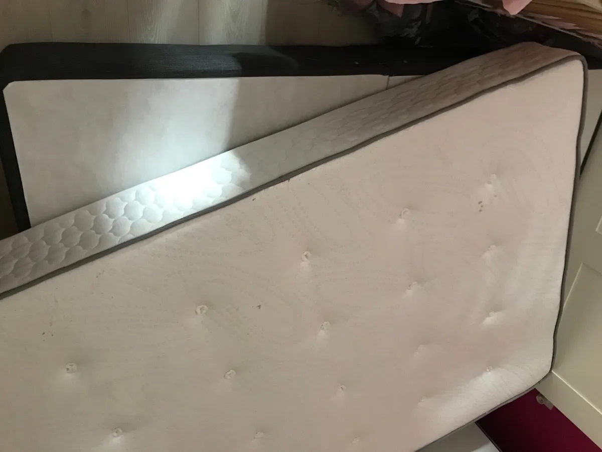 Mattress and divan bed base (King size) - Image 1