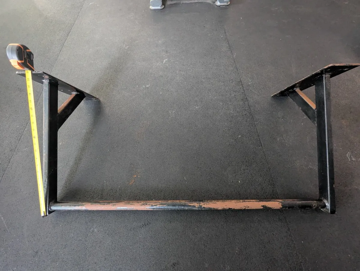 Chin up bar (wall mounted) - Image 3