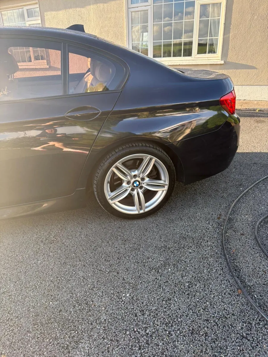 BMW 5-Series 2015 - Image 4