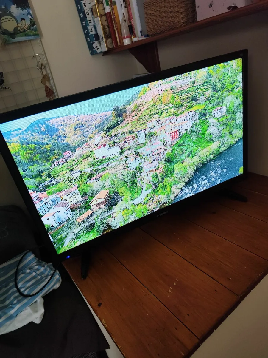 32" Eternity 1080p LCD TV 60hz - Image 3