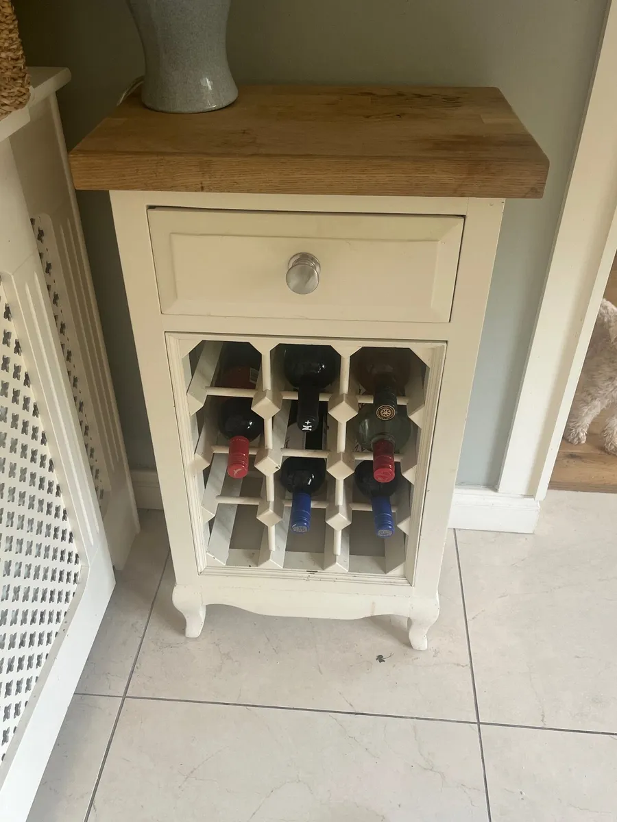 Wine holder