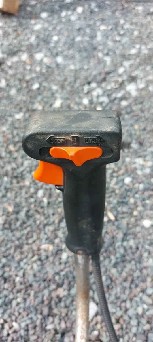 Stihl FS 106 Strimmer. Parts or Repair. - Image 2