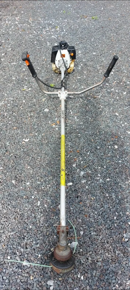 Stihl FS 106 Strimmer. Parts or Repair. - Image 4