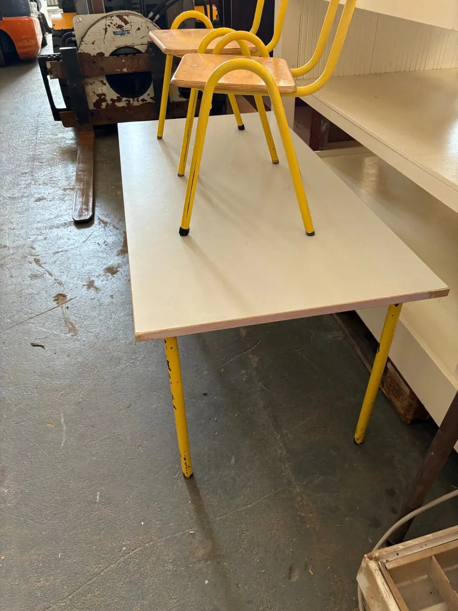 Kids Table with 2 matching chairs - Image 3