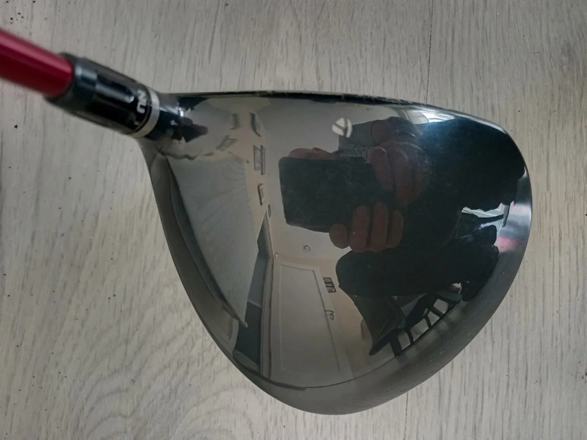 Taylormade R9 golf driver. Right handed club. - Image 4