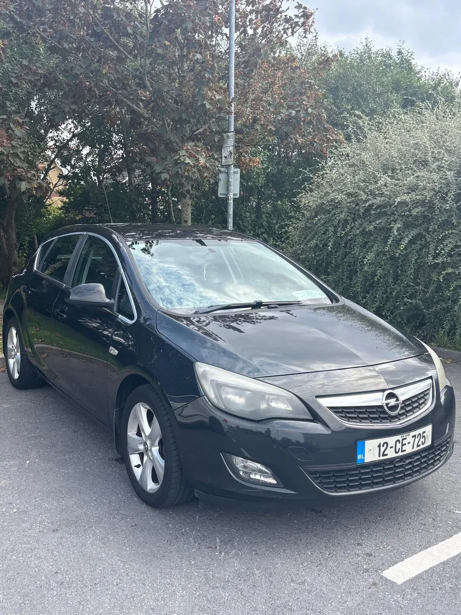 Opel Astra SRI - Low Mileage - Image 2