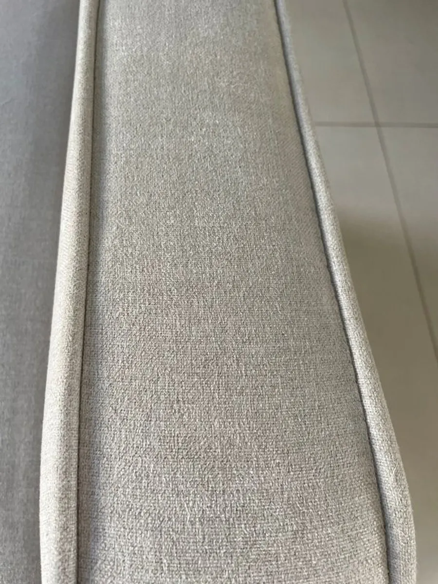 Couch designer 3 Seater - Image 1