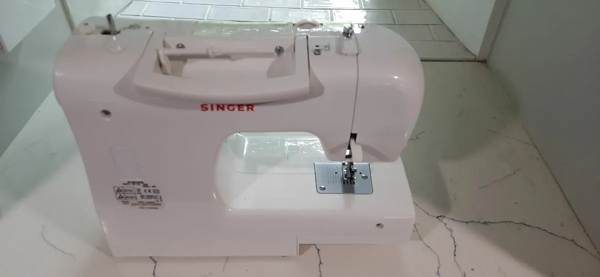 Singer Sewing Machine - Image 1