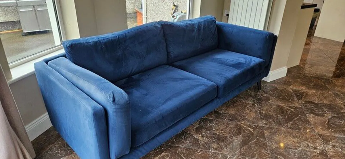 Whitemeadow Velvet Sofa - open to reasonable offers - Image 3