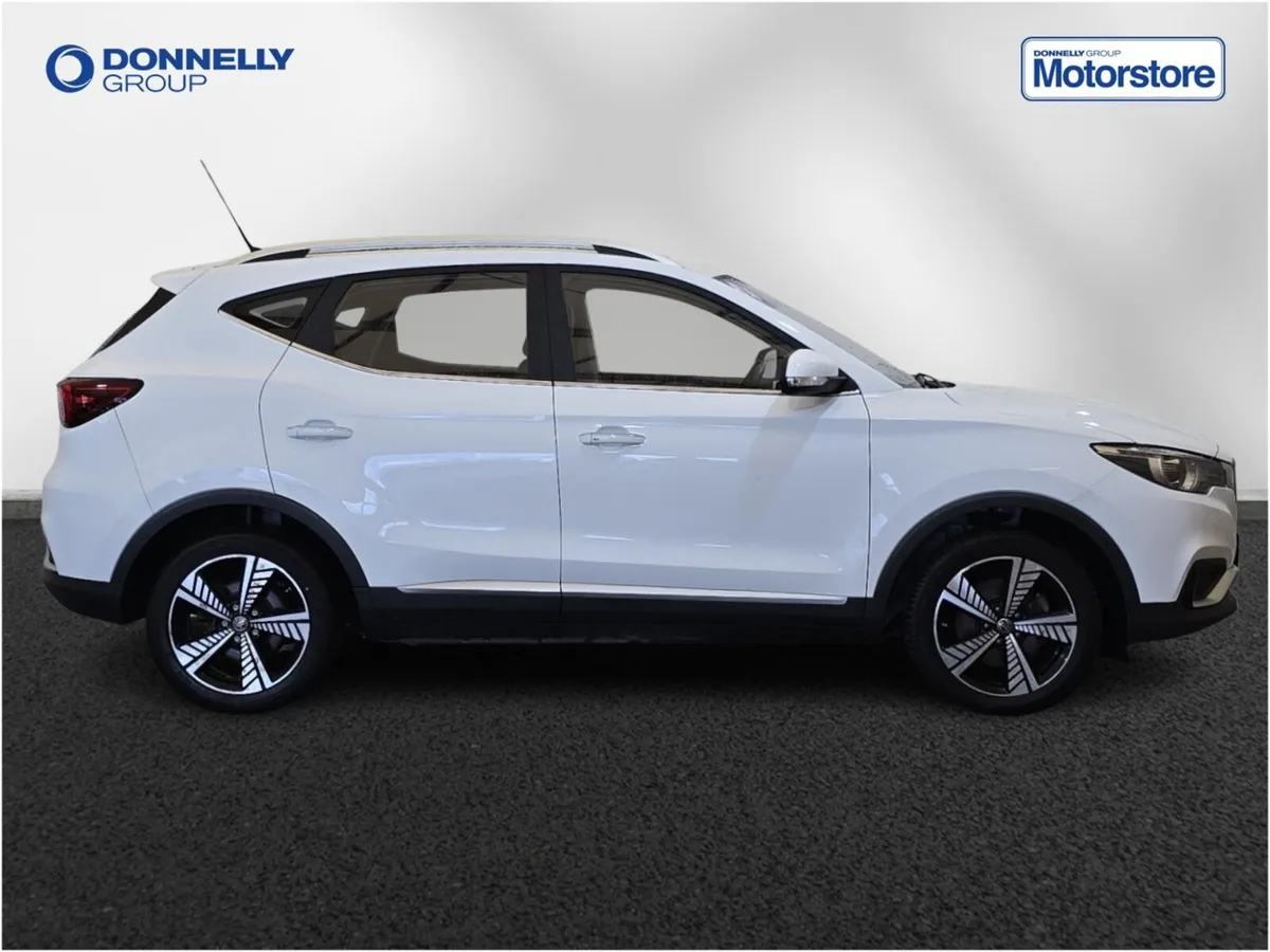 MG ZS Electric Hatchback Exclusive - Image 3