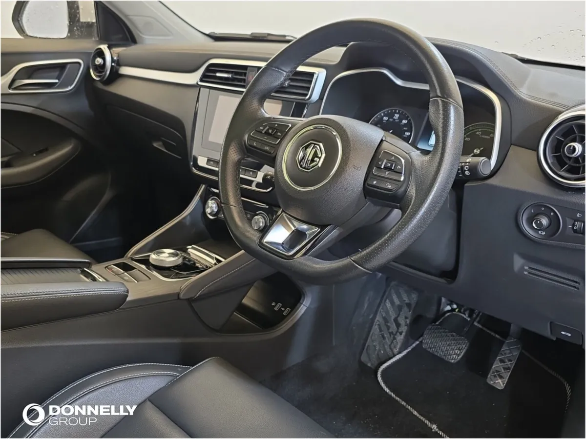 MG ZS Electric Hatchback Exclusive - Image 4