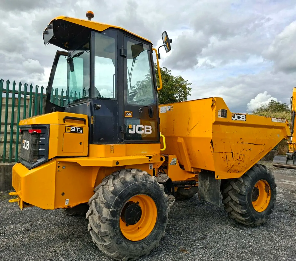 2021 JCB 9 Ton Site Dumper - Image 2
