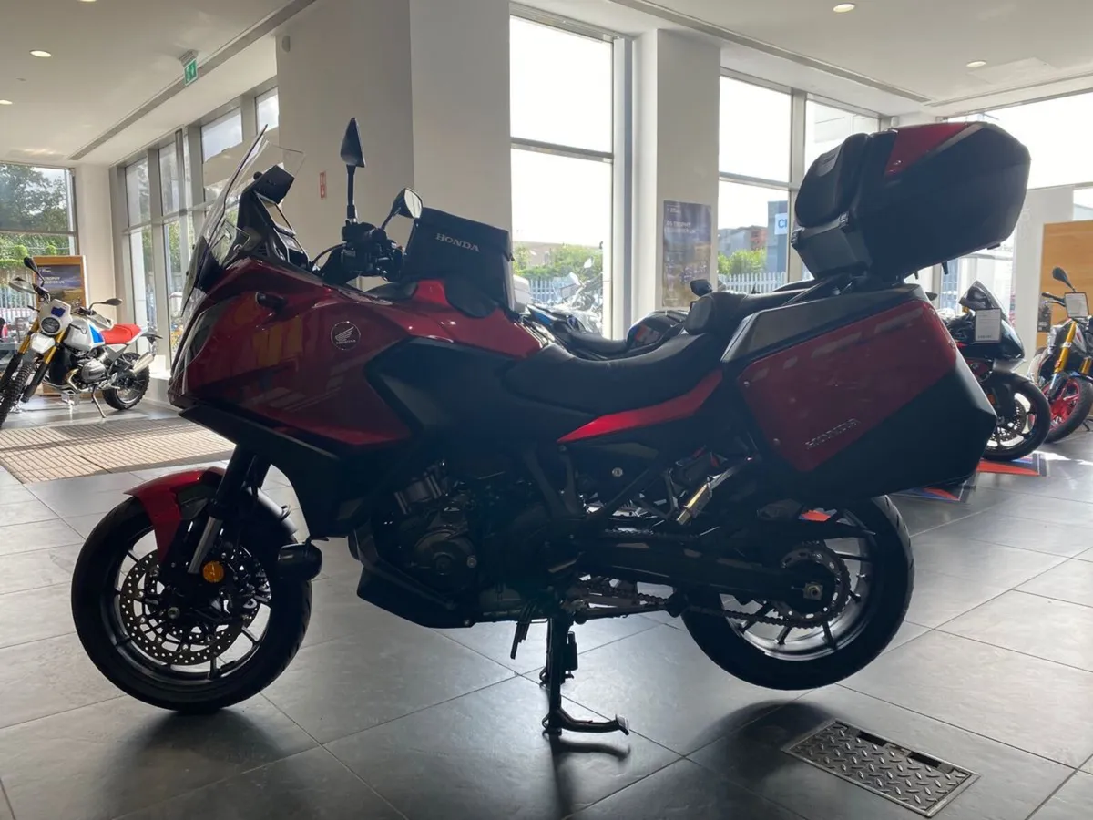 2024 Honda NT1100 DCT with Voyager Pack - NI Reg! - Image 2