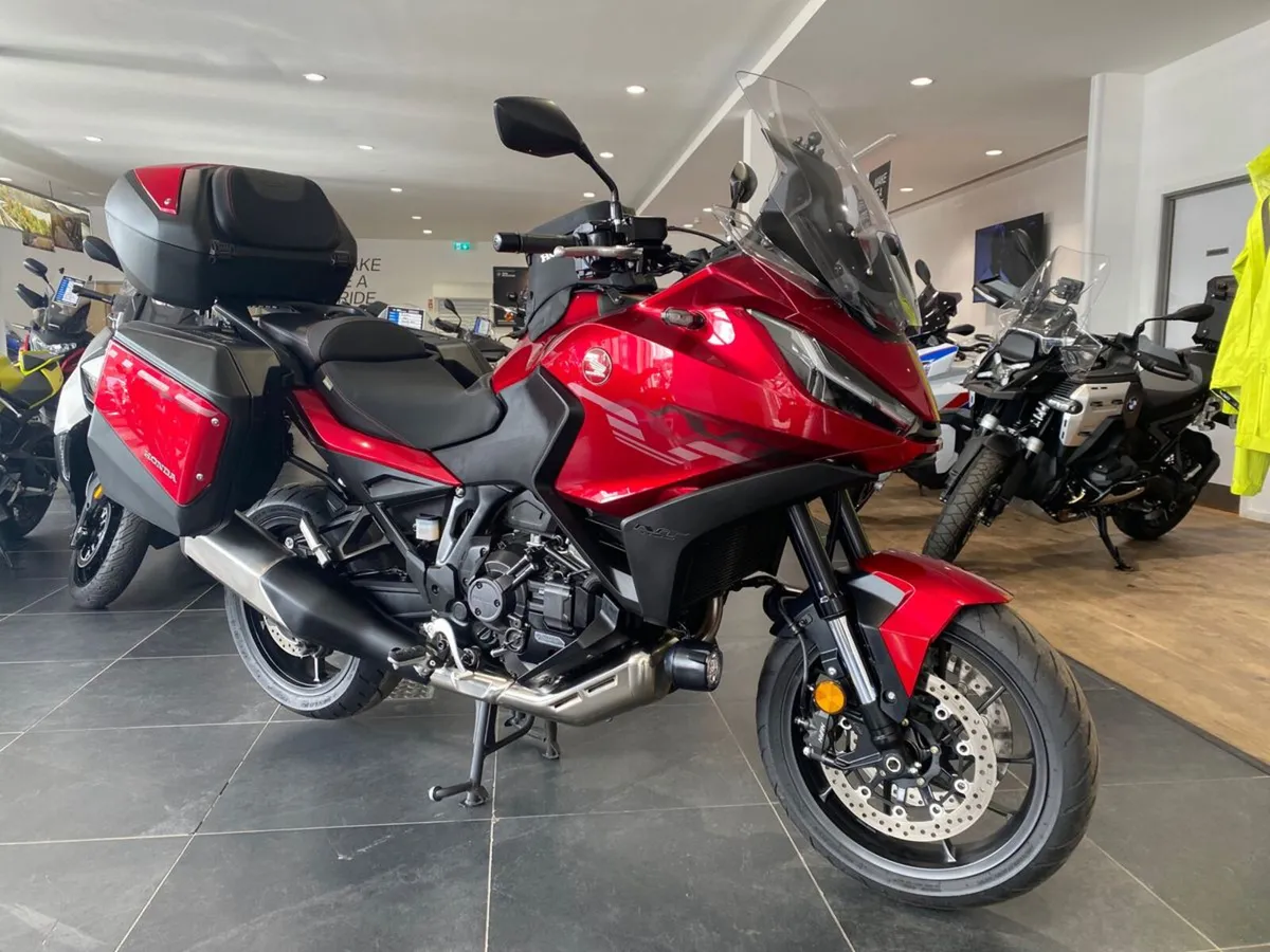 2024 Honda NT1100 DCT with Voyager Pack - NI Reg! - Image 3