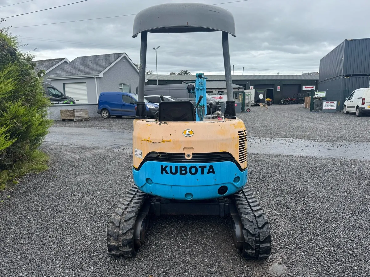 Kubota u-20 mini digger - Image 4
