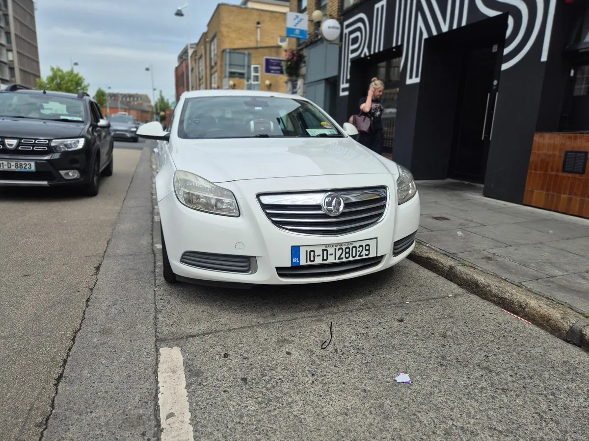 Vauxhall Insignia 2010 - Image 4
