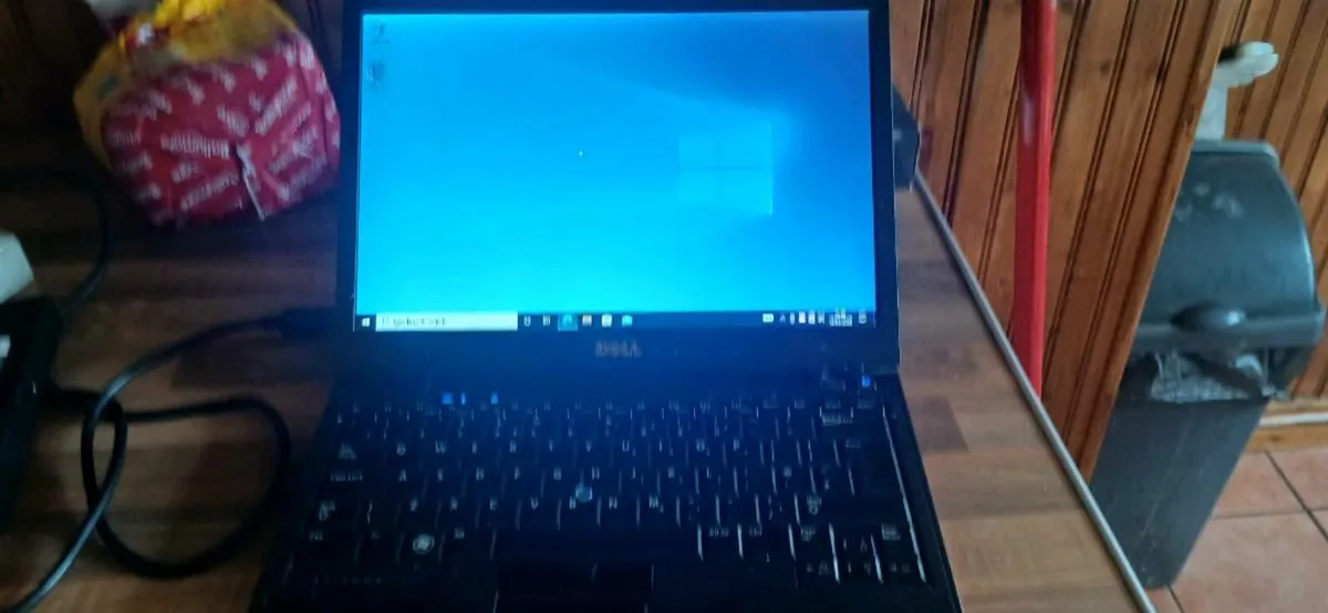 laptop - Image 2