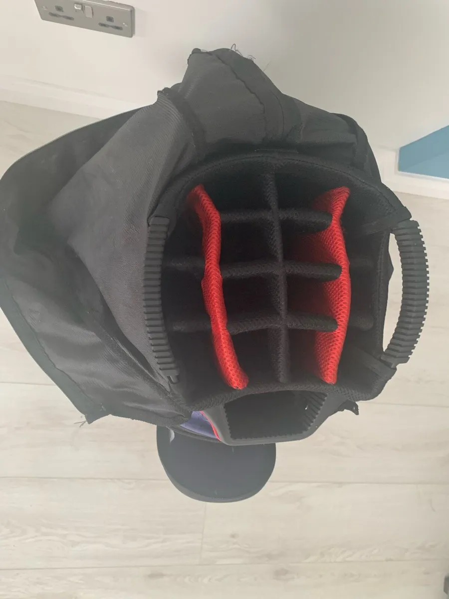 Taylormade Golf Bag - Image 2