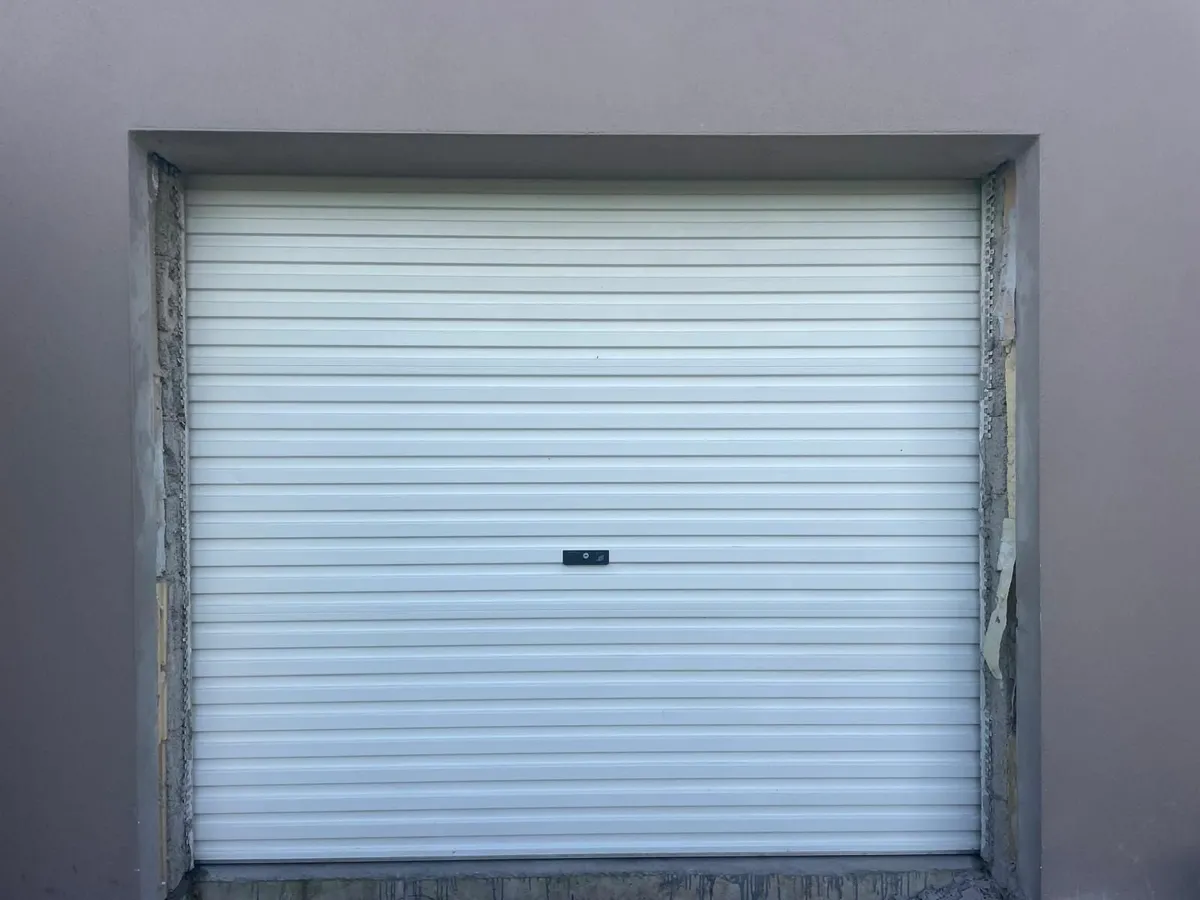 Automatic Roller garage door - Image 2