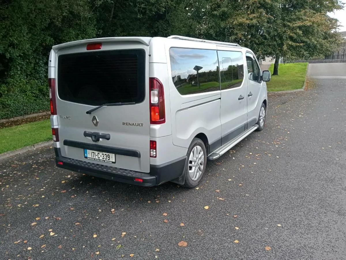 RENAULT TRAFIC MINIBUS 2017' 1.6 DIESEL (9 SEATER) - Image 2