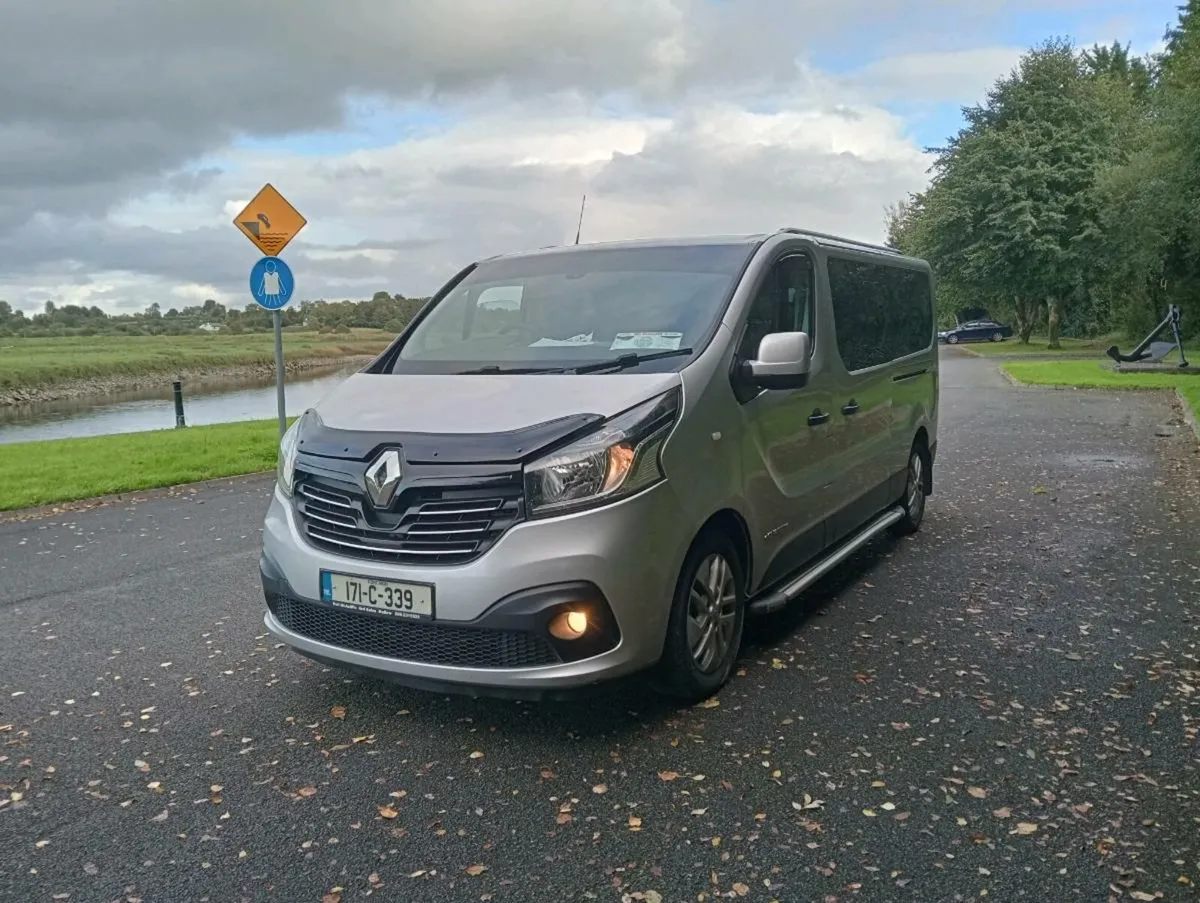 RENAULT TRAFIC MINIBUS 2017' 1.6 DIESEL (9 SEATER) - Image 4