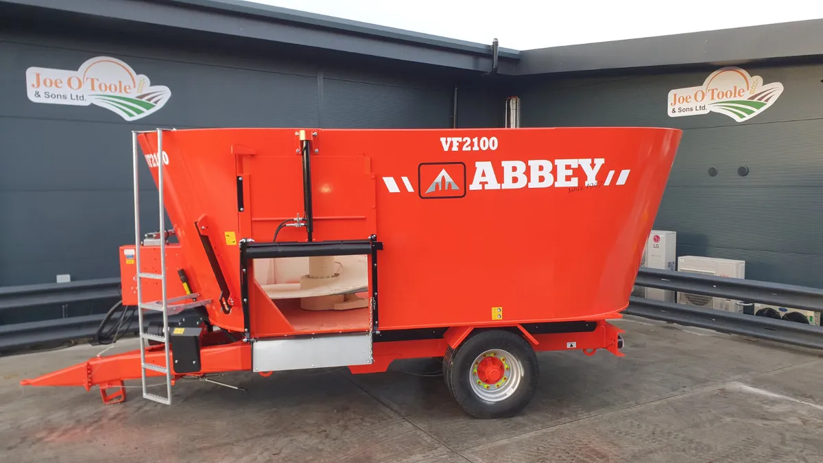New Abbey VF 2100 Diet Feeder in Stock - Image 1