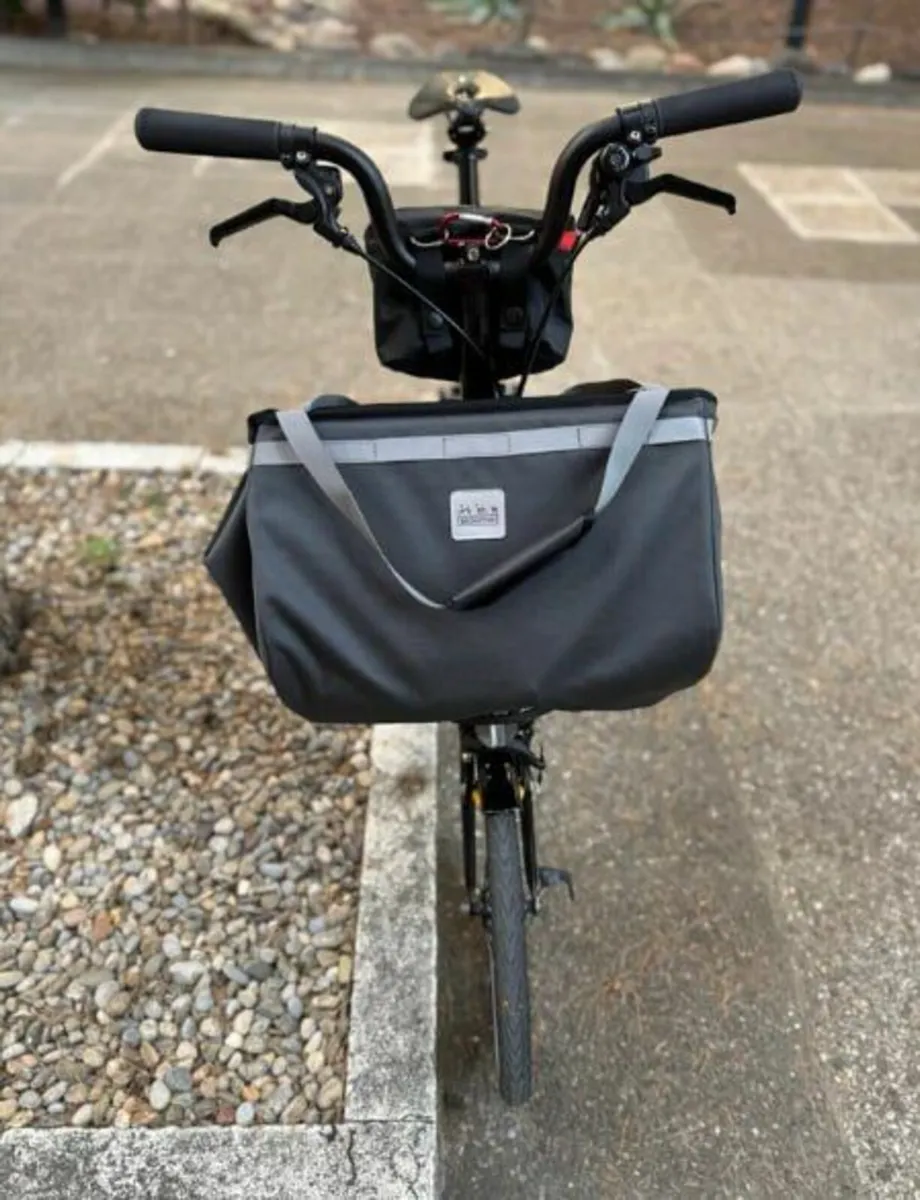 Brompton C Line Black Edition Bicycle Foldable - Image 2
