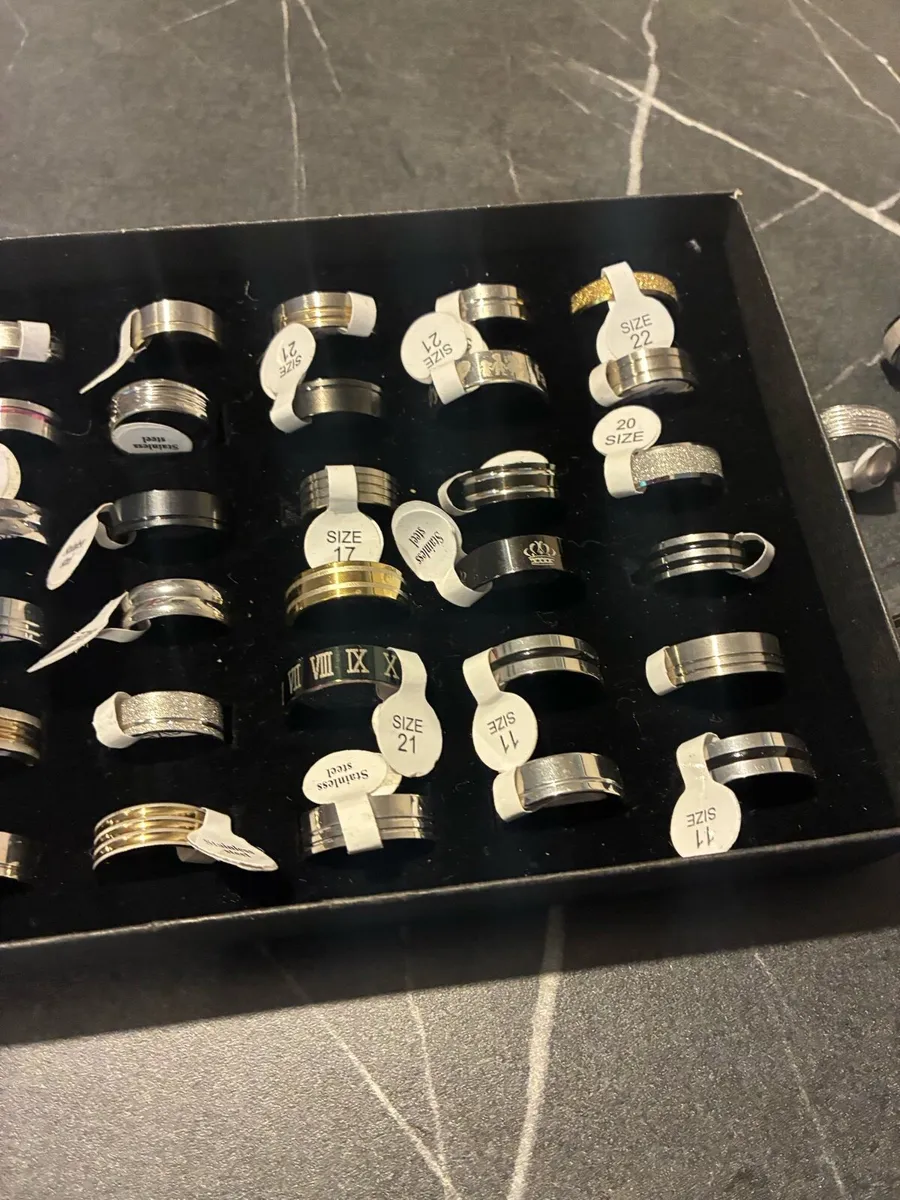 55 men’s rings - Image 4