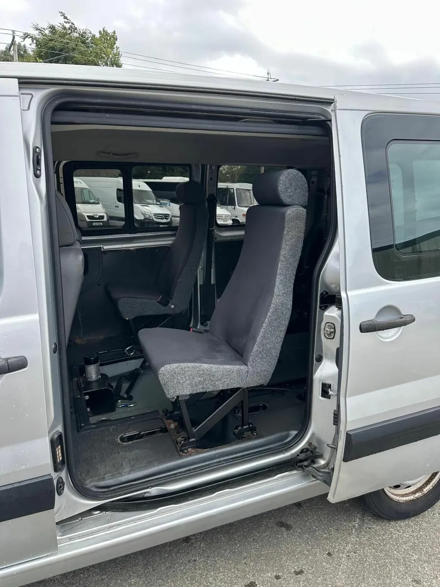 Peugeot Partner Tepee 2012 - Image 2