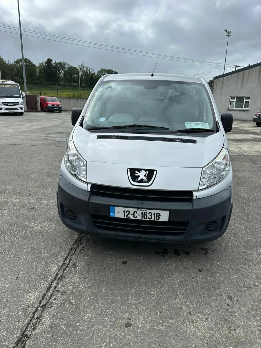 Peugeot Partner Tepee 2012 - Image 1