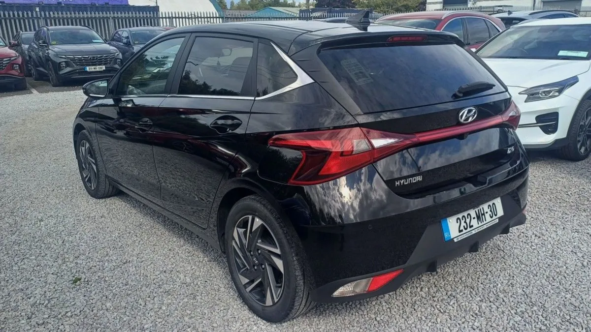 Hyundai i20 1.2i Deluxe Plus  just IN - Image 4