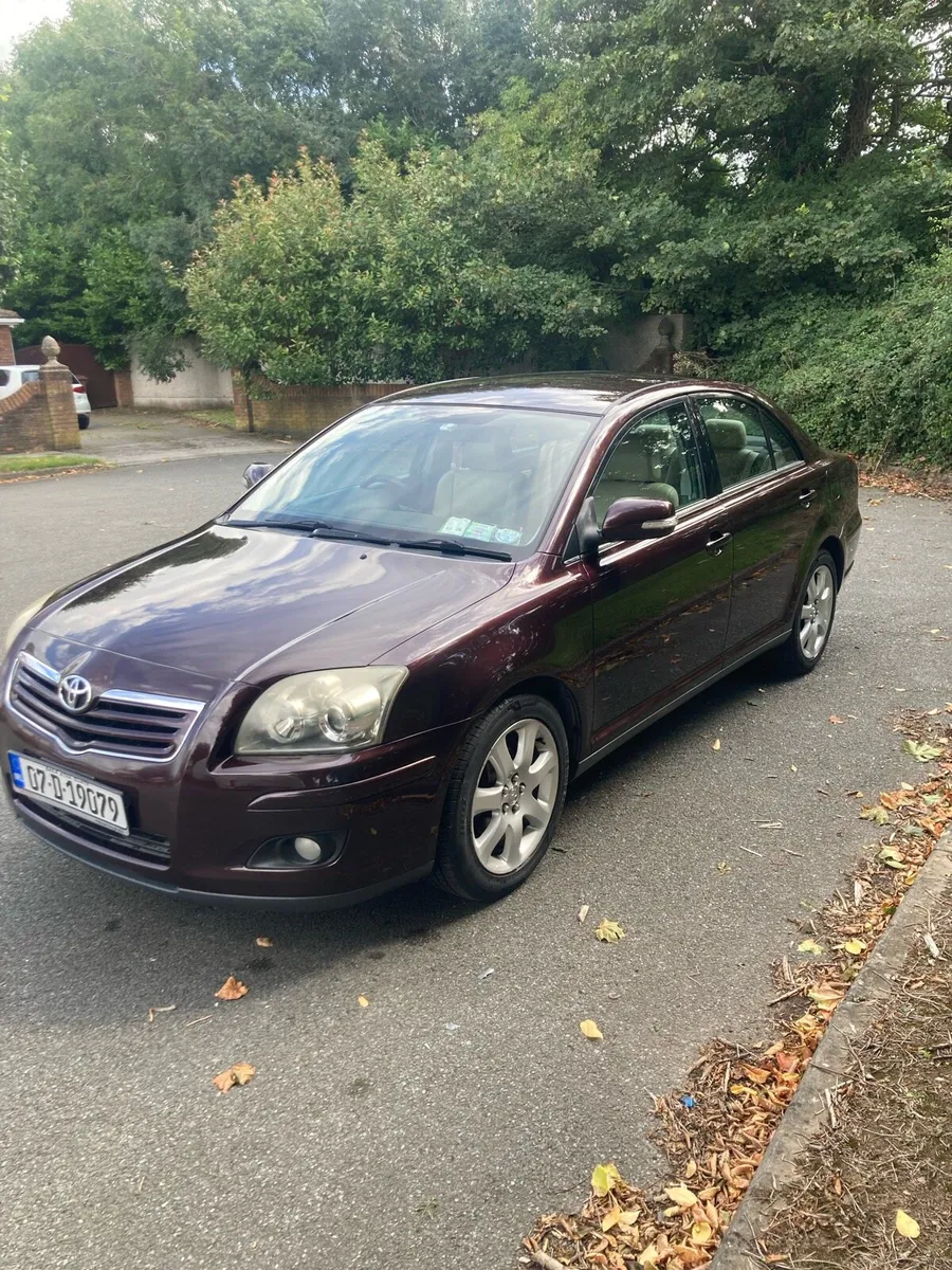 Toyota avensis 1.6 - Image 1