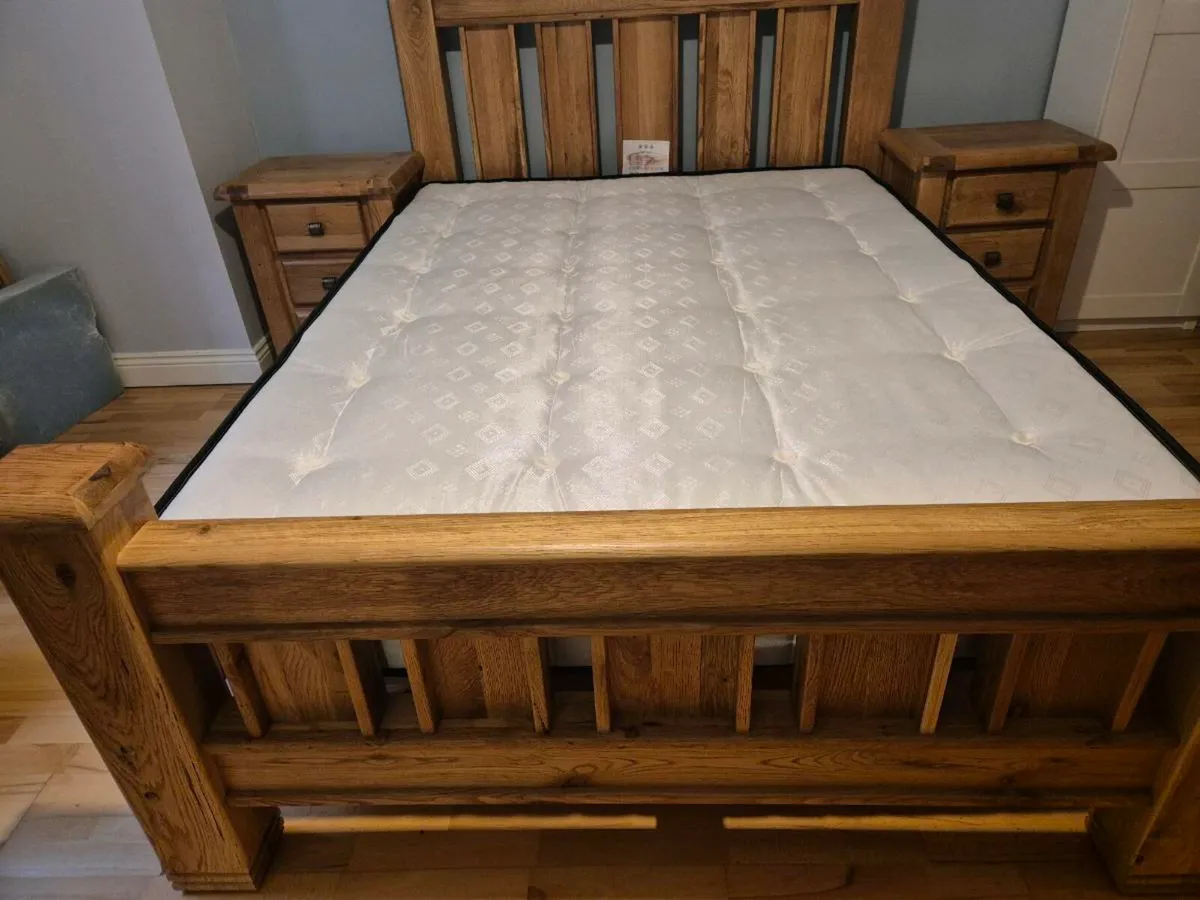 Bed Bedroom set Side table chest of drawers - Image 1