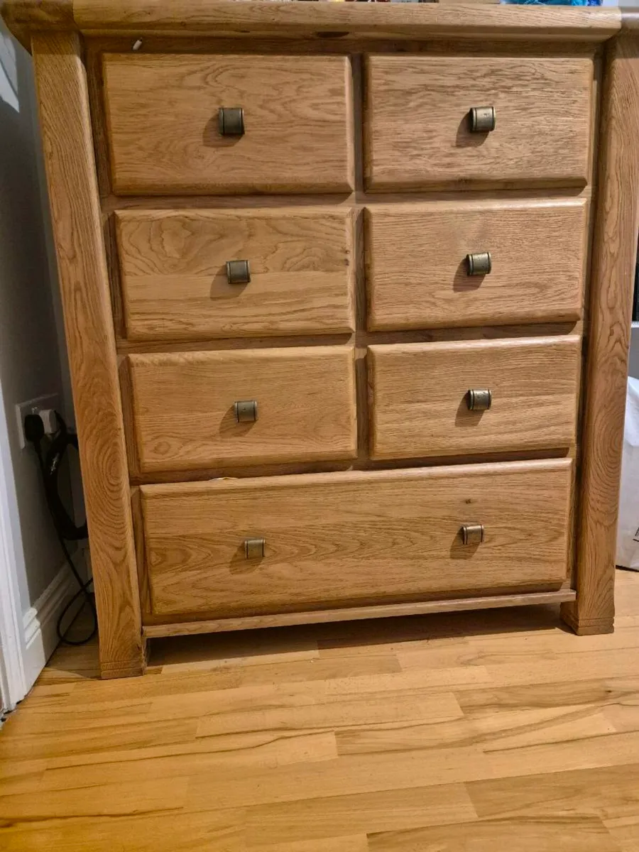 Bed Bedroom set Side table chest of drawers - Image 3