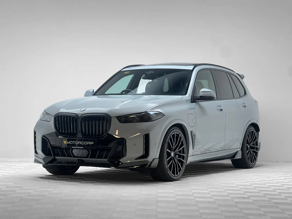 BMW X5 50E M SPORT XDRIVE *PAN ROOF* - Image 3