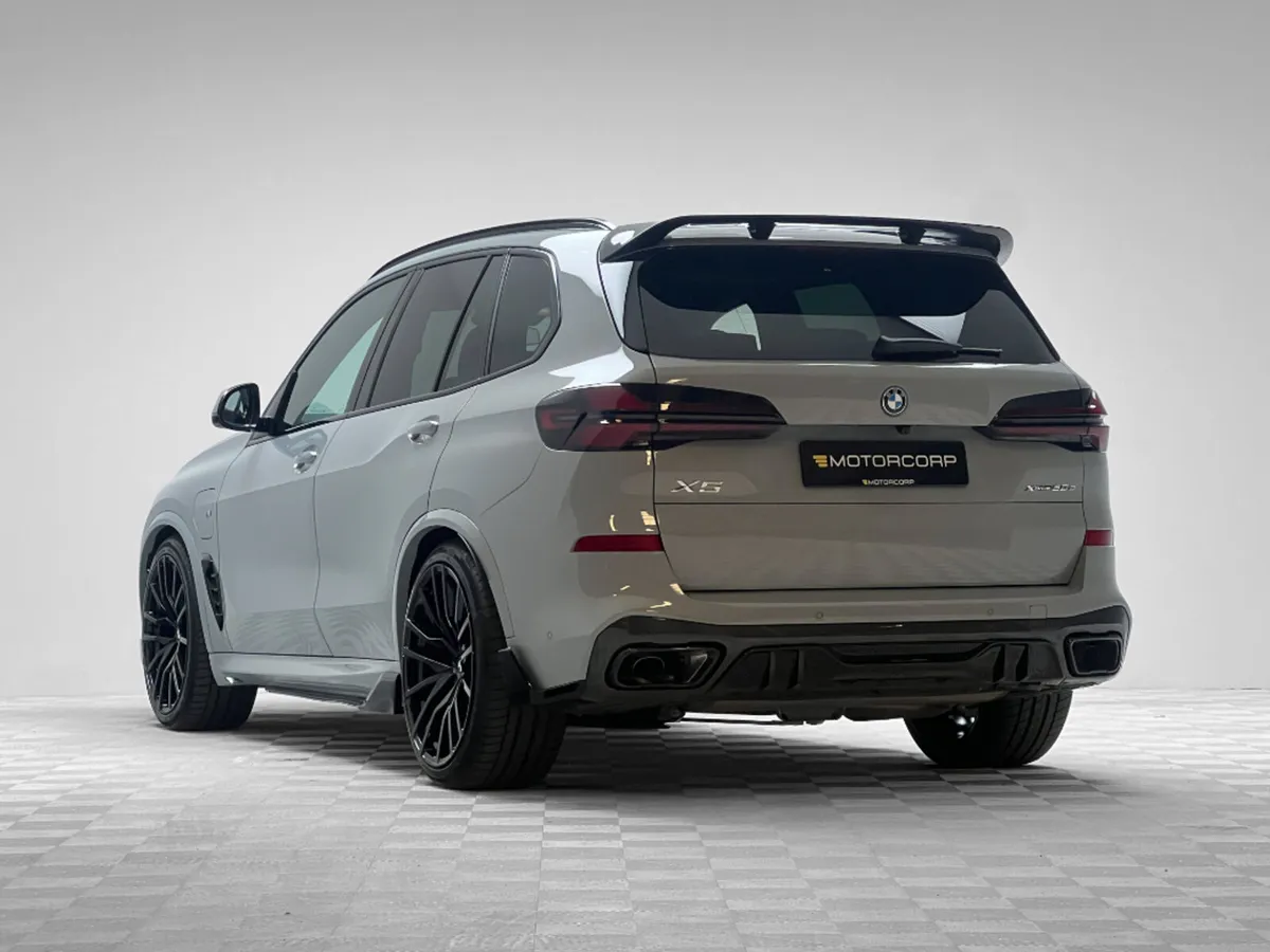 BMW X5 50E M SPORT XDRIVE *PAN ROOF* - Image 4