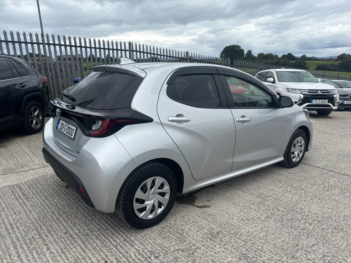 Toyota Yaris Self Charging Hybrid 2020 - Image 3