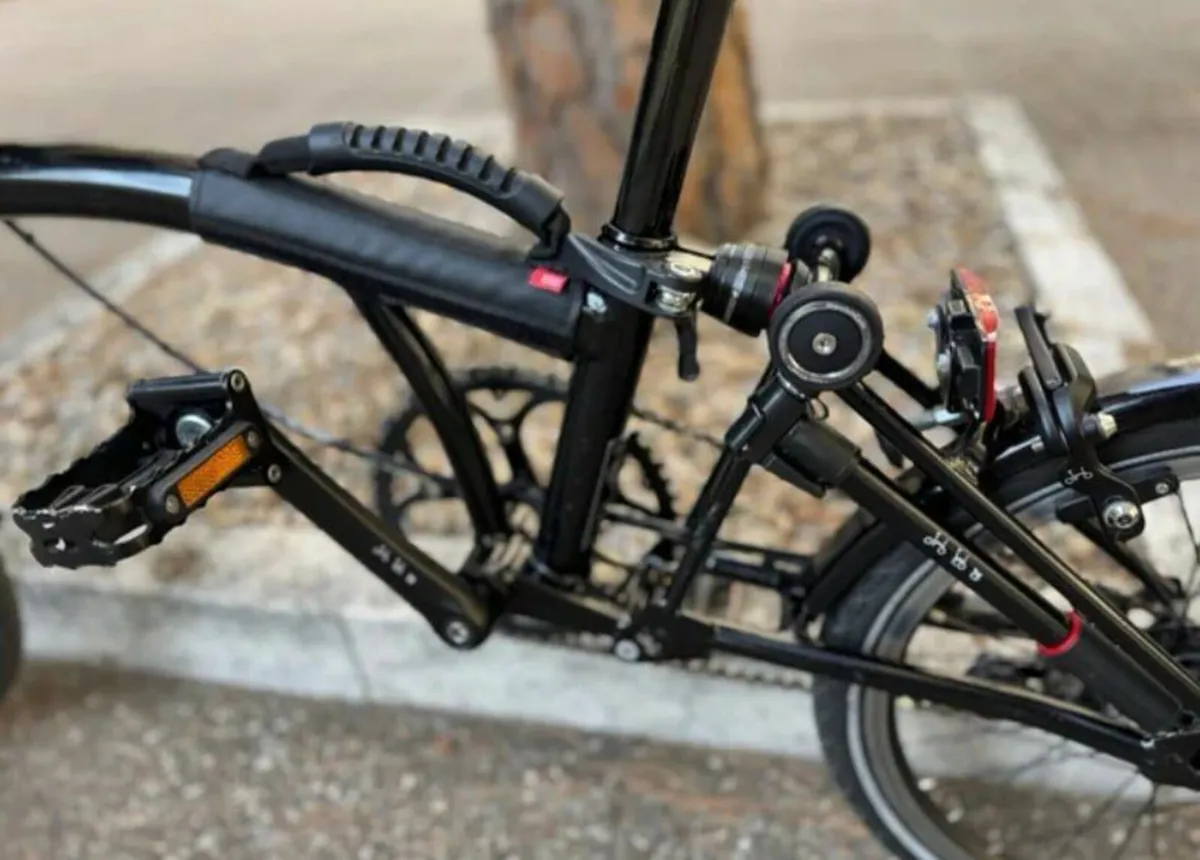 Brompton C Line Black Edition Bicycle Foldable - Image 4