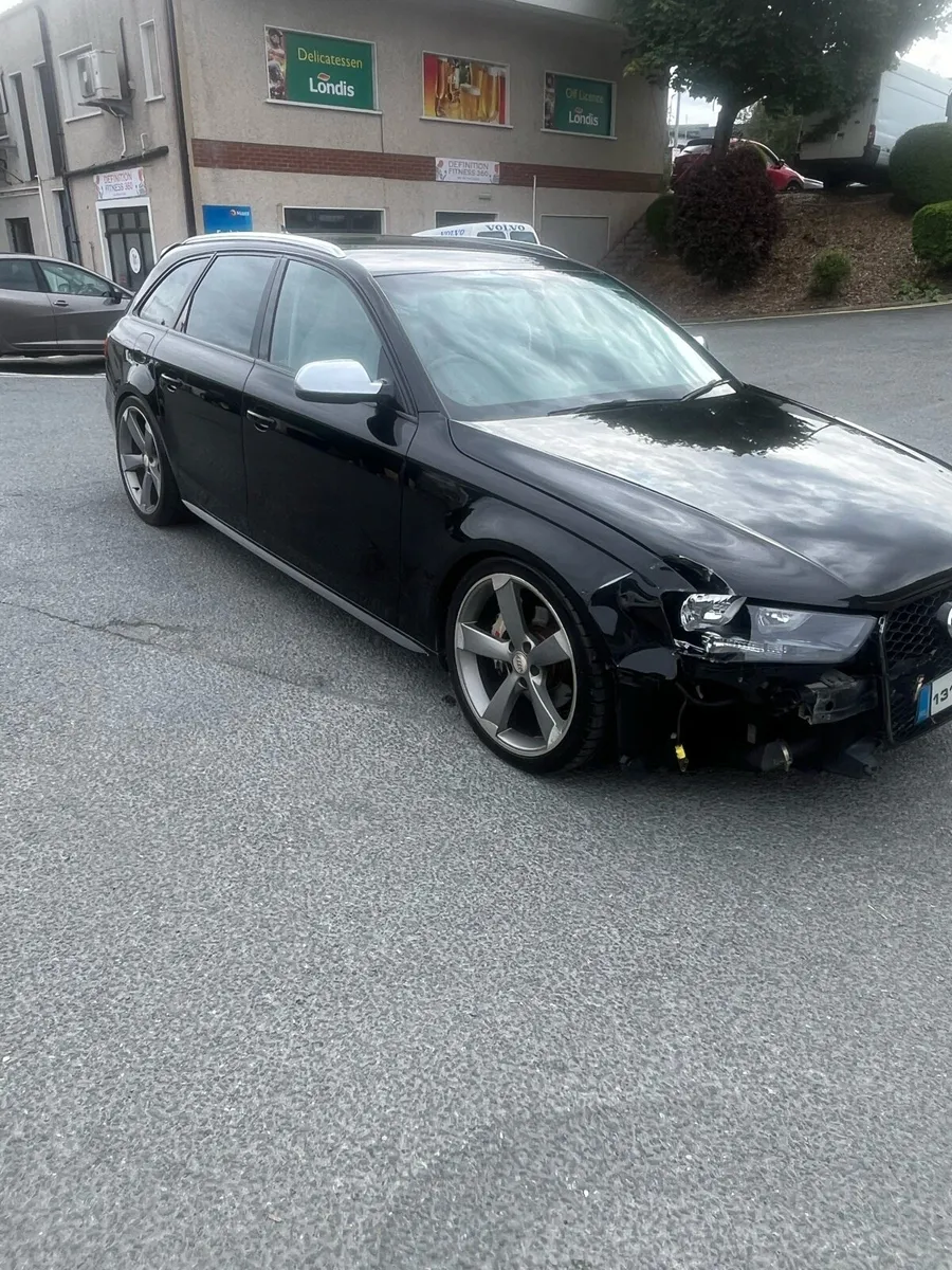 131 Audi A4 Technik 2.0 TDI 136BHP - Image 4