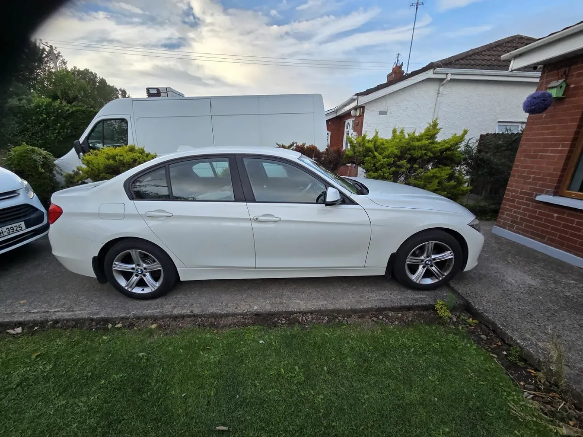 BMW 3-Series 2013 - Image 1