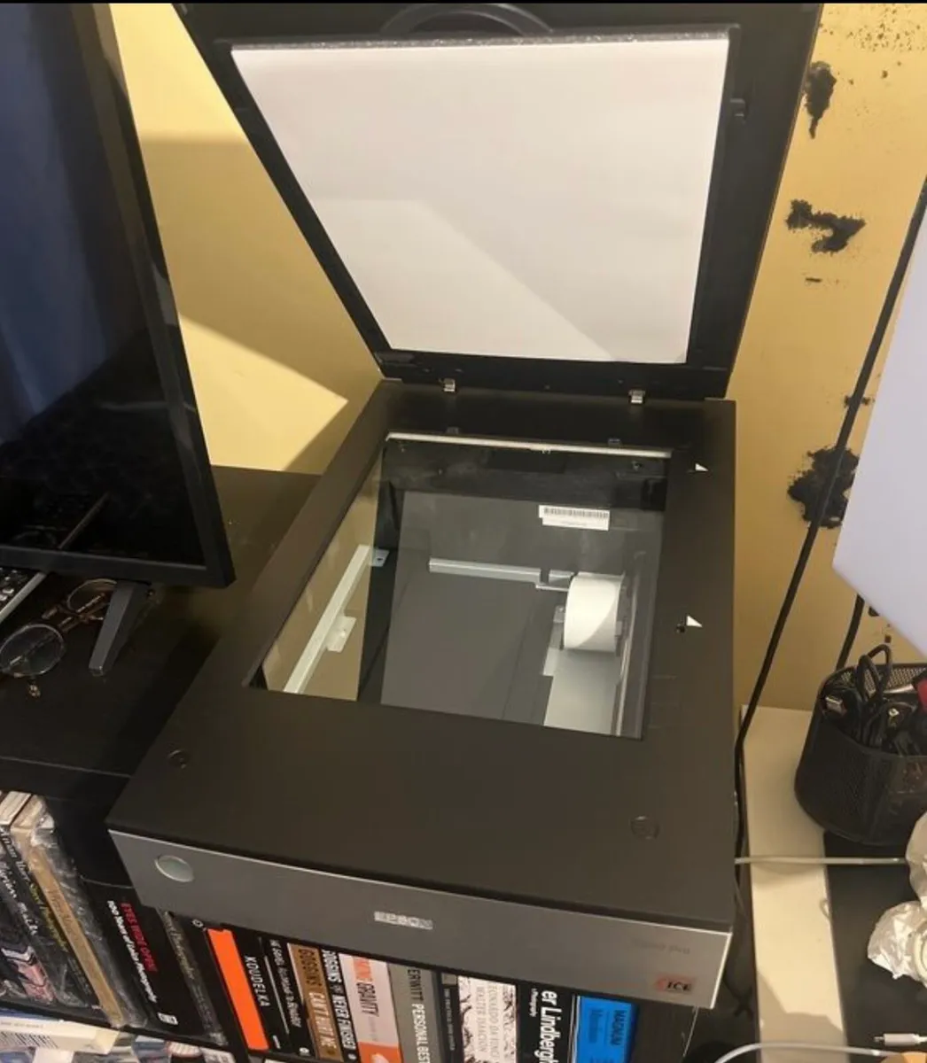 Epson V850 Scanner - Image 3