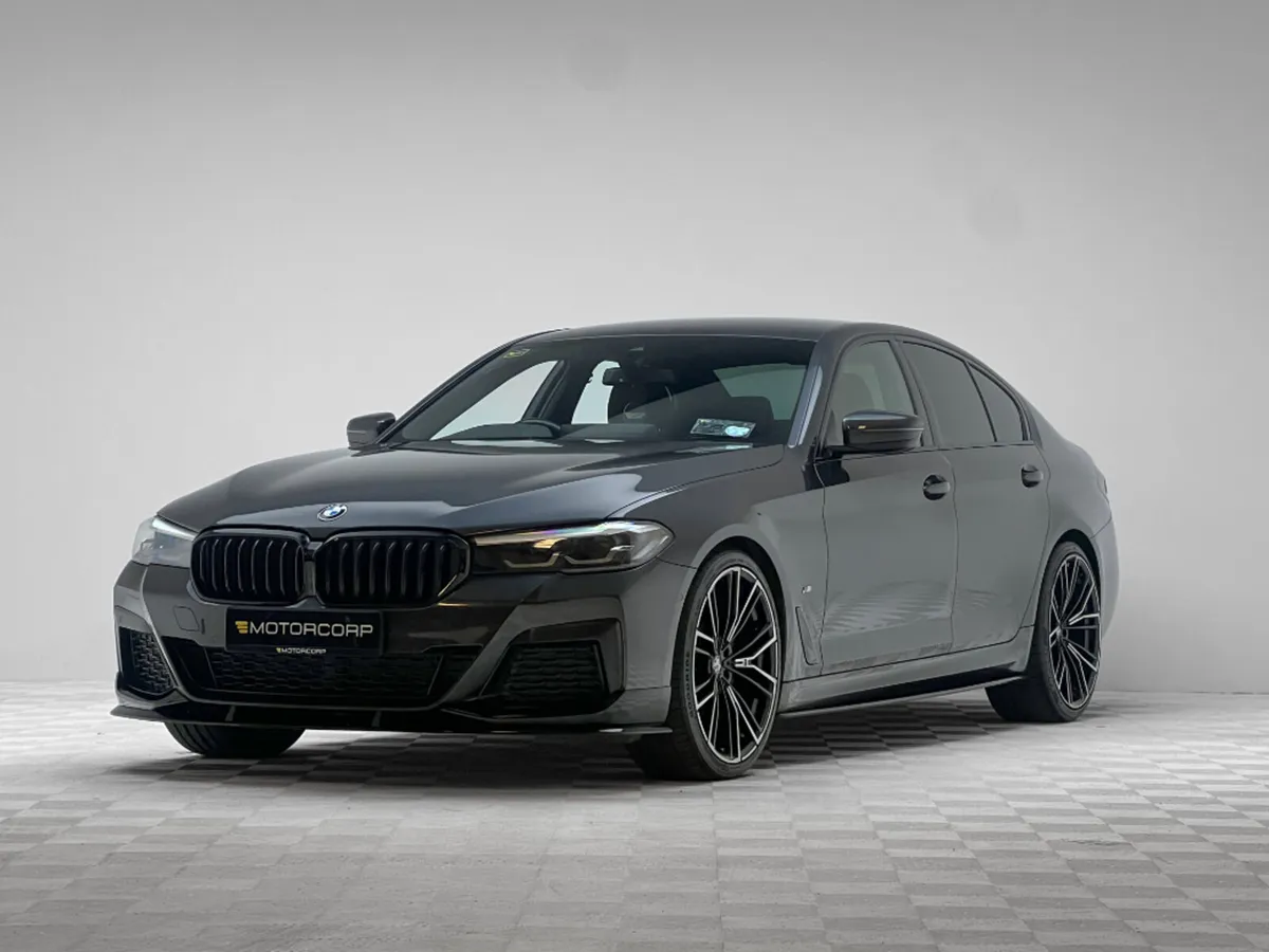 BMW 5-Series 520D M SPORT - Image 3