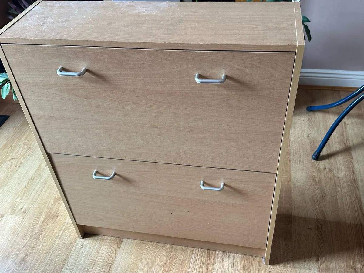 Shoe cabinet - Image 1