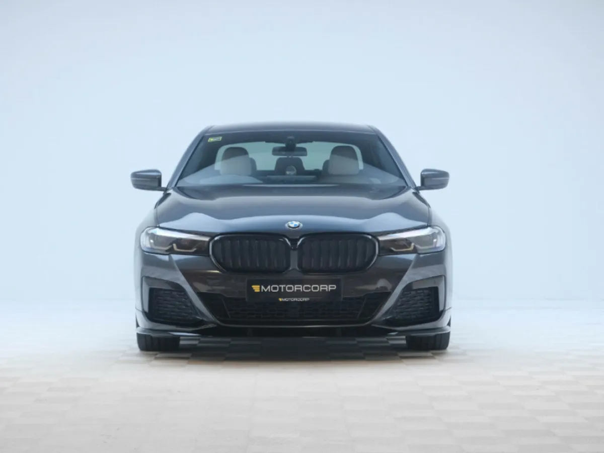BMW 5-Series 520D M SPORT - Image 2
