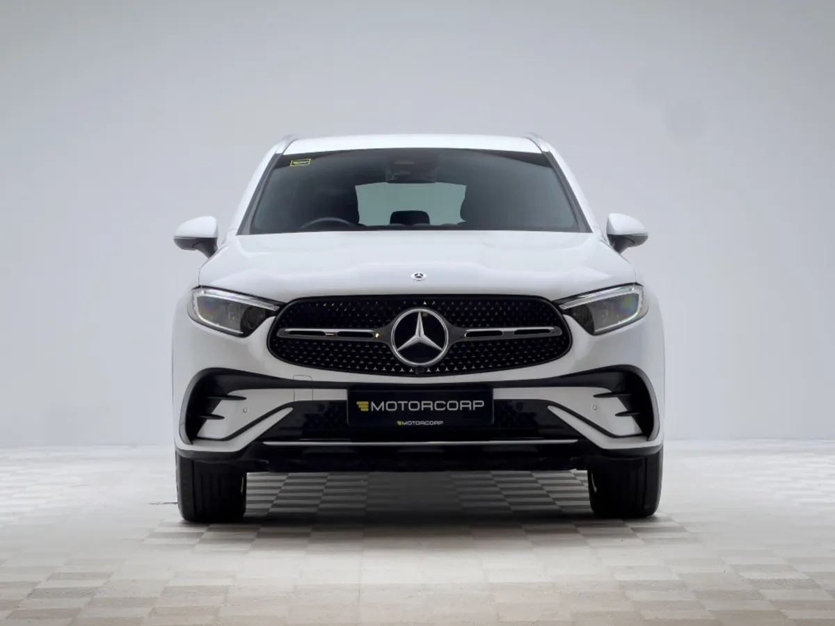 Mercedes-Benz GLC 300E AMG LINE - Image 2