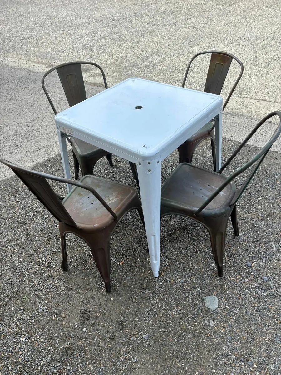 tollix style chairs and table  €100 - Image 1